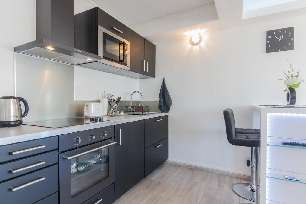 Sweethome Dijon - Black & White Exterior foto